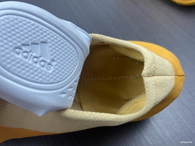 GW5353 Adidas Yeezy Sulfur Knit RNR 1122